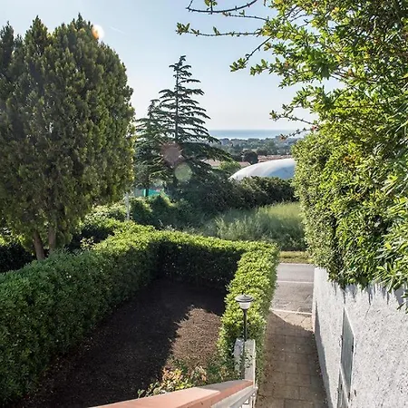 N106 - Numana, Con Giardino E Vista Mare Dx * Numana